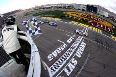 Alex Bowman, driver of the #48 Ally Chevrolet, takes the checkered flag to win the NASCAR Cup Series Pennzoil 400 at Las Vegas Motor Speedway on March 06, 2022 in Las Vegas, Nevada. (Photo by Dylan Buell/Getty Images)